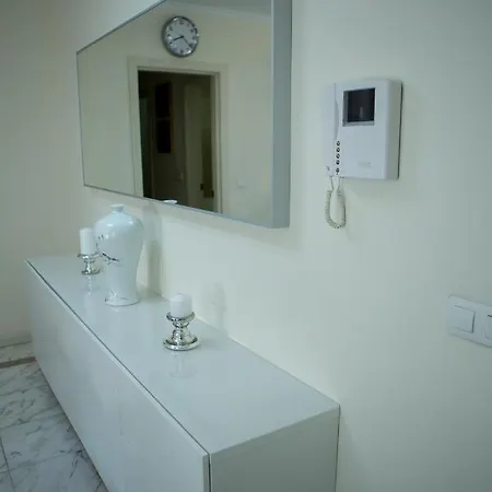 Ideal 2 Apartment