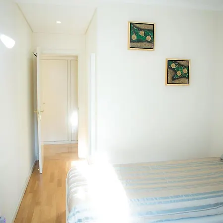 Ideal 2 * Lisbon